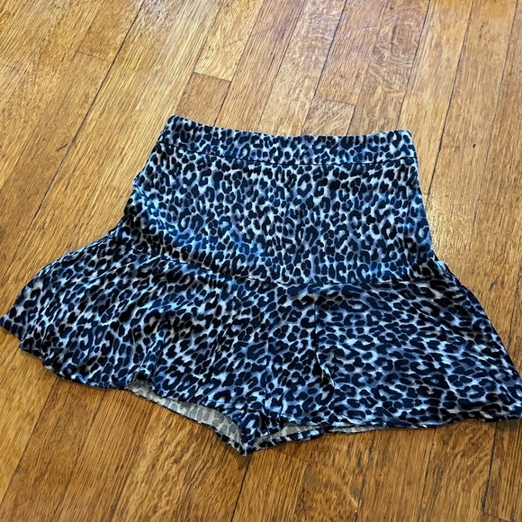 Zara skirts - Picture 3 of 3